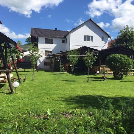 Casa Melinda Lägenhet Vişeu de Sus Exteriör bild
