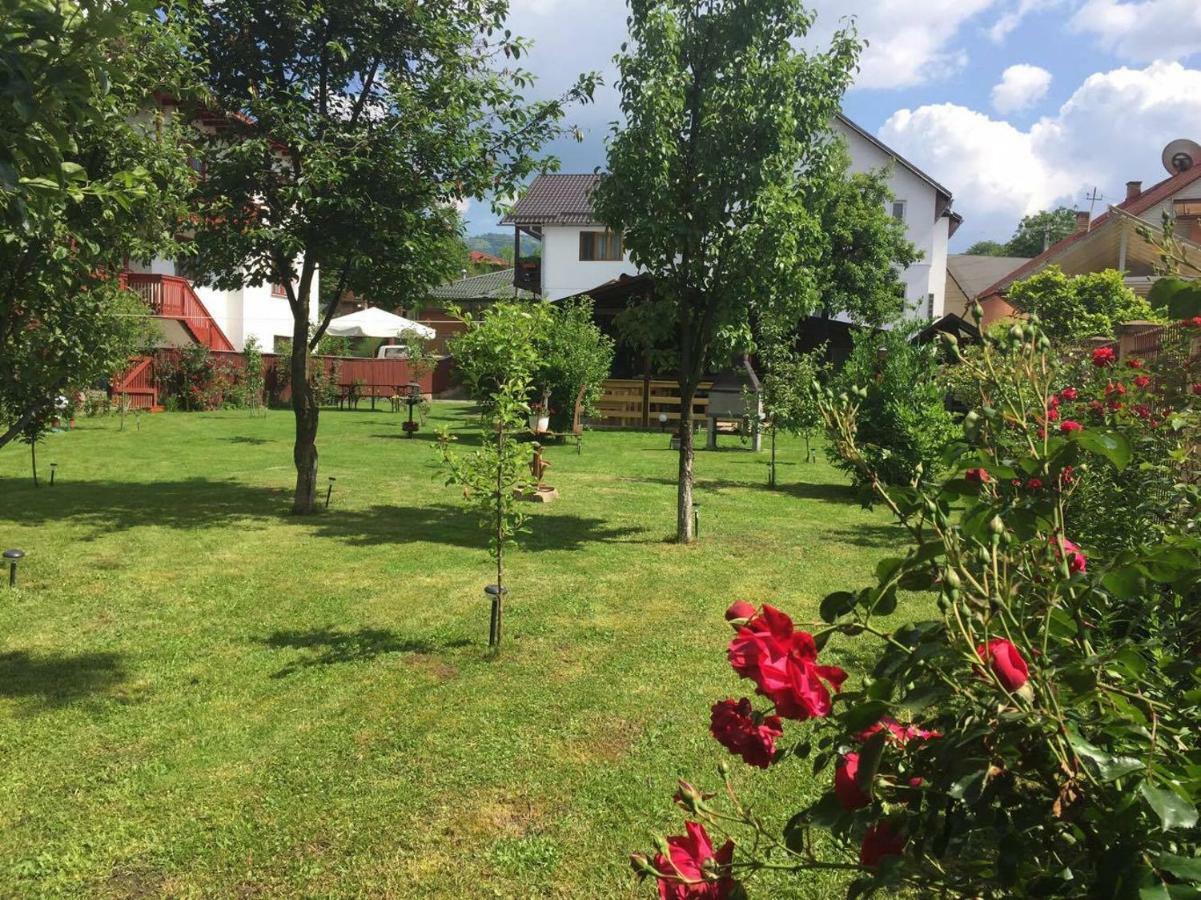 Casa Melinda Lägenhet Vişeu de Sus Exteriör bild